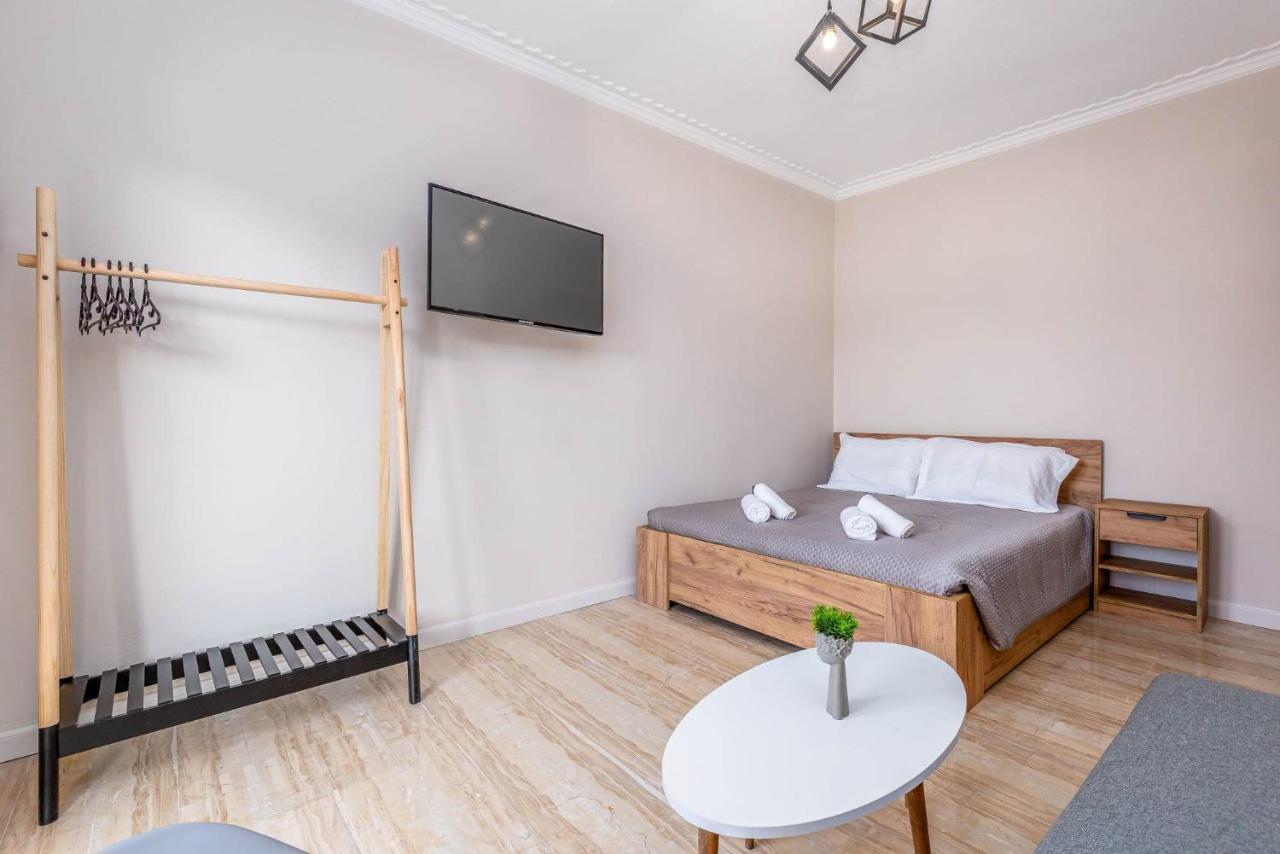 Mantouki Luna Solari Apartment מראה חיצוני תמונה